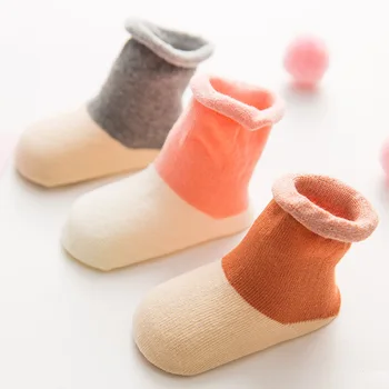 3 poros pavasarį, rudenį vaikų kojinės Karūna inkaro susiuvimo dizainas Paprastas ir elegantiškas 0-3 metų amžiaus kūdikiui taikomas Medvilnės kojinės