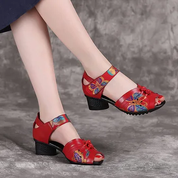 2020 Metų Vasaros Kinijos Stiliaus Mados Natūralios Odos Gėlių Kvėpuojantis Tuščiaviduriai Siuvimo Peep Toe Moterų Sandalai Gėlės Lady Batus